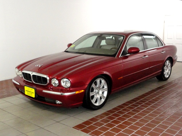 2004 JAGUAR XJ8 Base