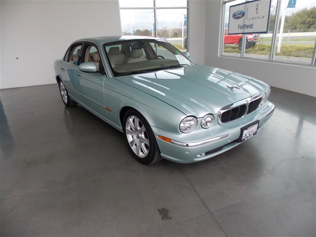 2004 JAGUAR XJ8 Base