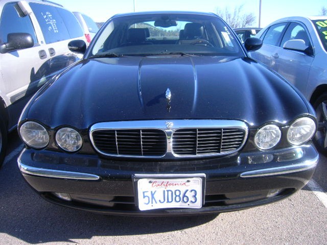 2004 JAGUAR XJ8 Base