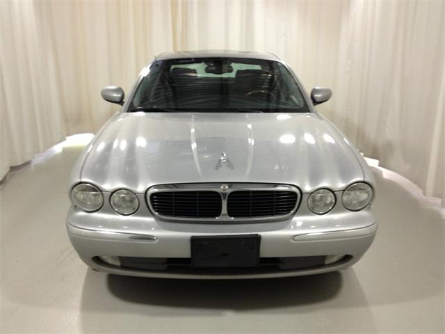 2004 JAGUAR XJ8 Base