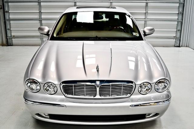 2005 JAGUAR XJ8 LT Extended,8 FOOT BOX