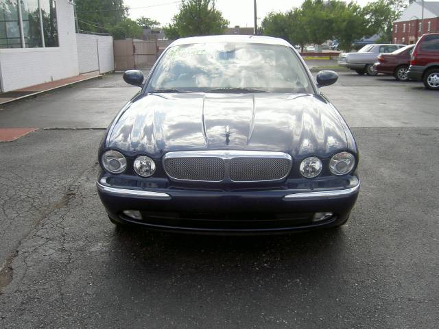 2006 JAGUAR XJ8 ESi