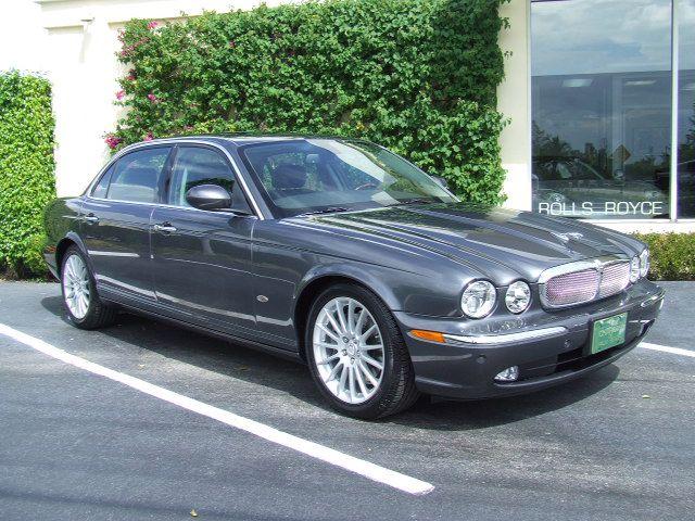 2006 JAGUAR XJ8 ESi