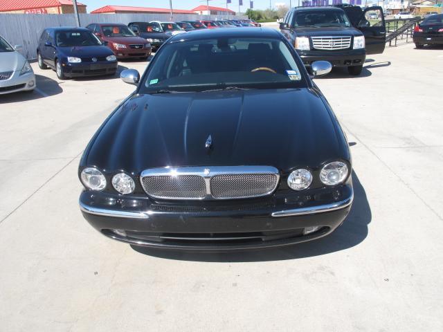 2007 JAGUAR XJ8 SUV