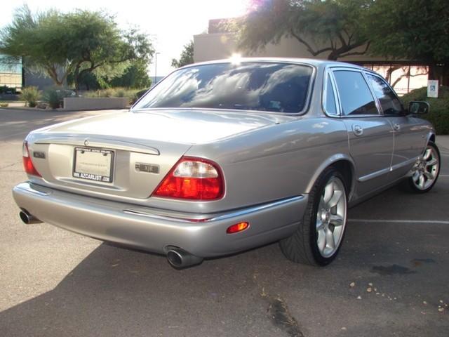 2000 JAGUAR XJR X