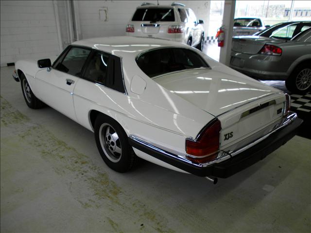 1986 JAGUAR XJS Base