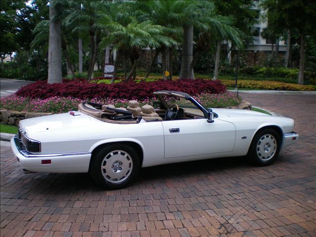 1996 JAGUAR XJS FWD 4dr