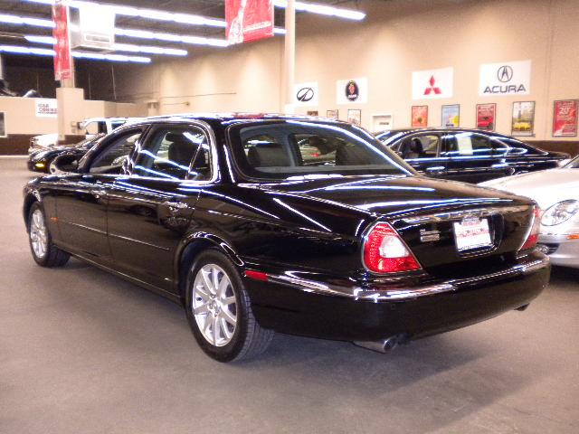 2005 JAGUAR XJ Series 4WD Crew Cab 167 DRW SLE1