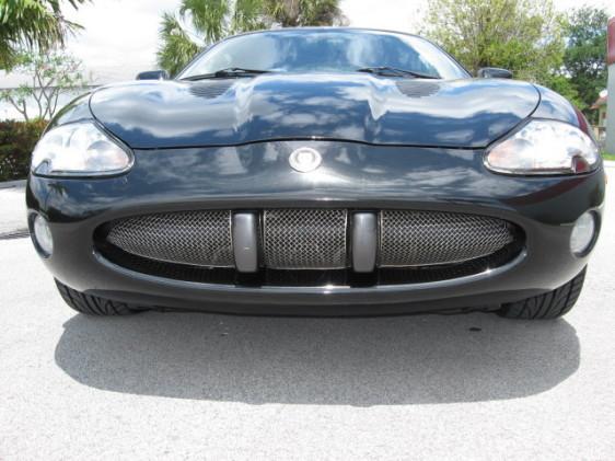 2002 JAGUAR XKR Base