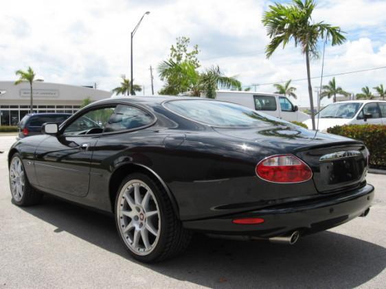 2002 JAGUAR XKR Base