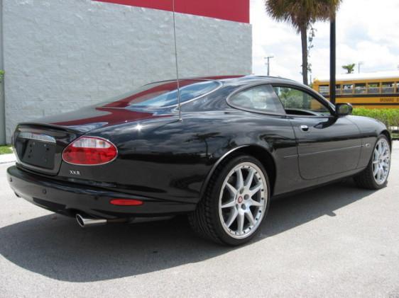 2002 JAGUAR XKR Base