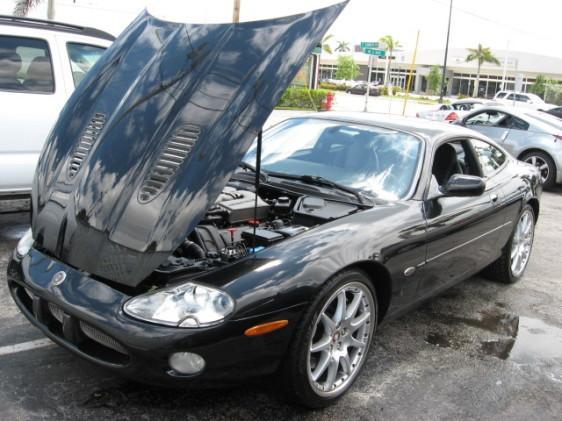 2002 JAGUAR XKR Base