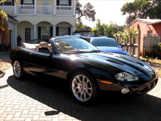 2002 JAGUAR XKR Base