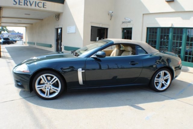 2007 JAGUAR XKR Base