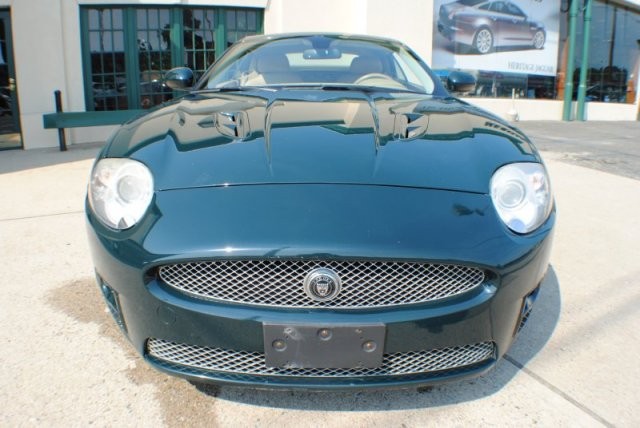 2007 JAGUAR XKR Base