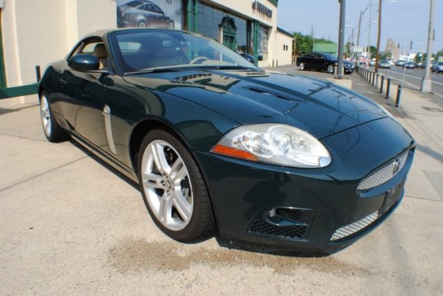 2007 JAGUAR XKR Base