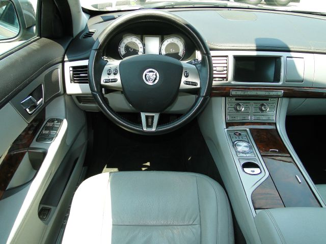 2009 JAGUAR XF Coupe