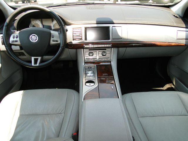 2009 JAGUAR XF Coupe