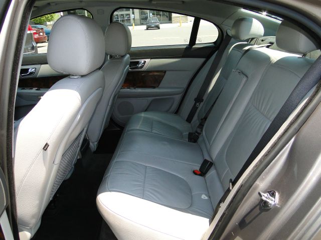 2009 JAGUAR XF Coupe