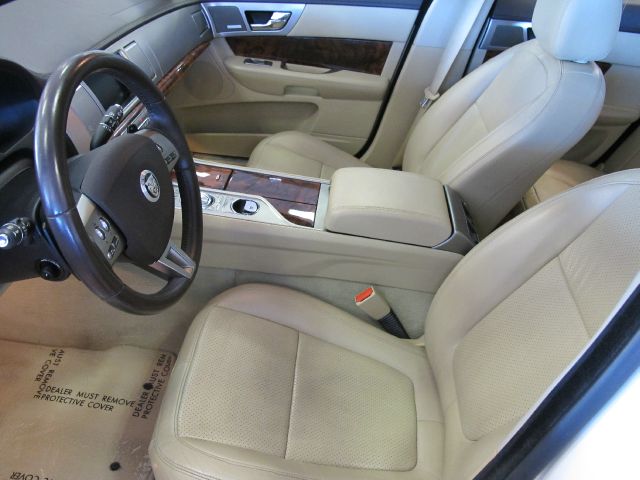 2009 JAGUAR XF CLUB CAB SLT