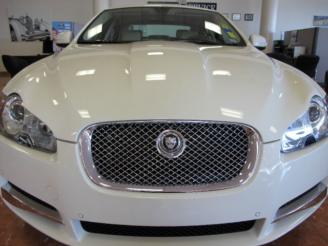 2009 JAGUAR XF CLUB CAB SLT