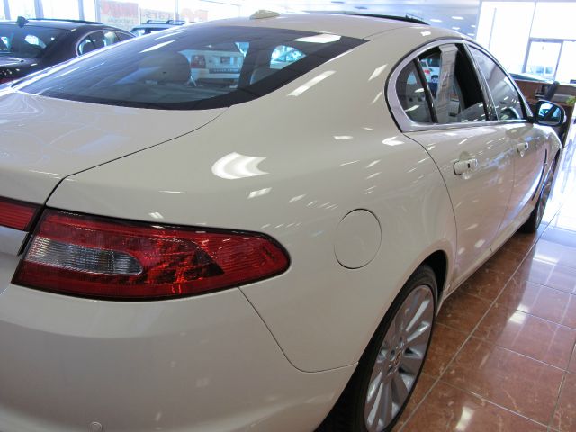 2009 JAGUAR XF CLUB CAB SLT