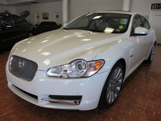 2009 JAGUAR XF CLUB CAB SLT