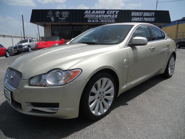 2009 JAGUAR XF CLUB CAB SLT