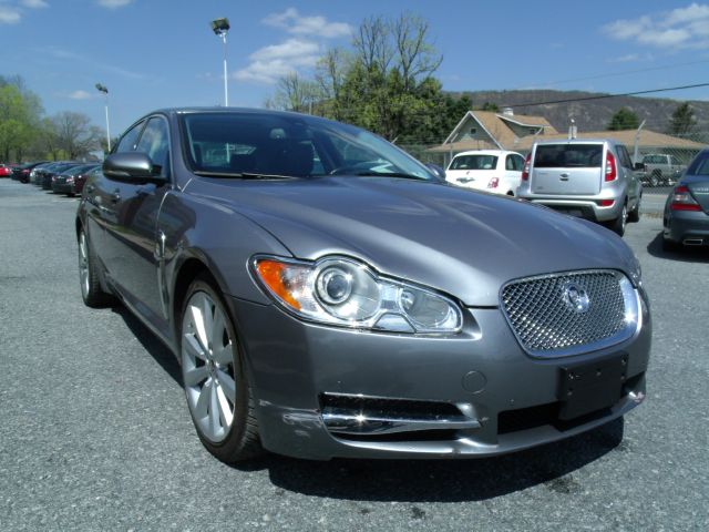 2011 JAGUAR XF EX ULEV