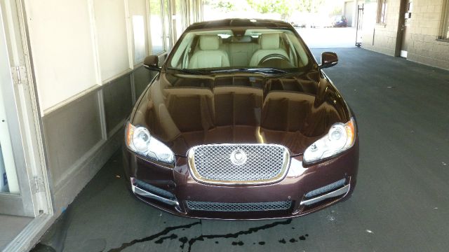 2011 JAGUAR XF EX ULEV