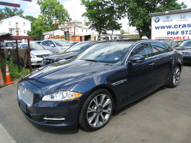 2011 JAGUAR XJ SE 7pass