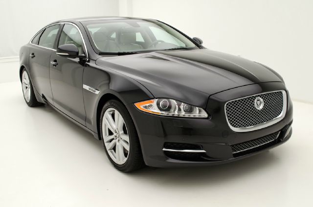 2011 JAGUAR XJ ESi