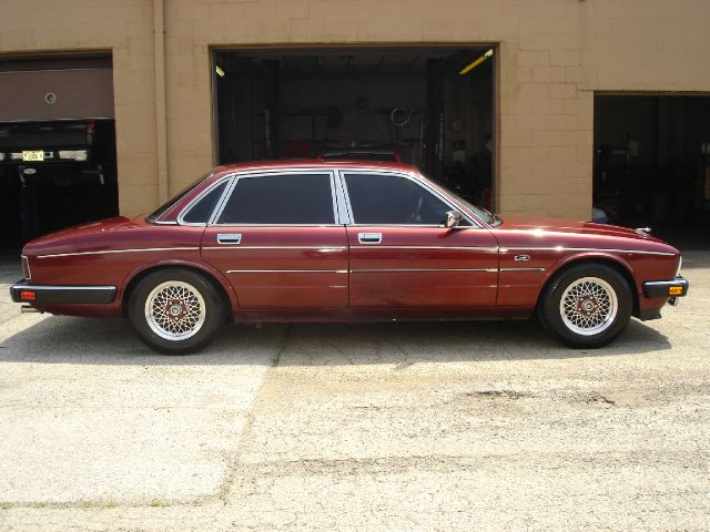 1990 JAGUAR XJ6 2.0T Hatchback Package 2