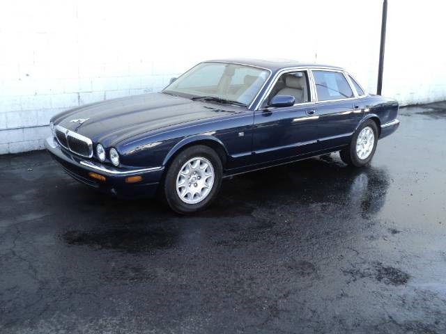 1999 JAGUAR XJ8 3.5