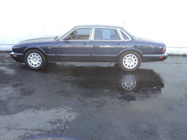 1999 JAGUAR XJ8 3.5