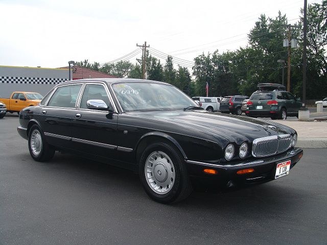 1999 JAGUAR XJ8 Coupe