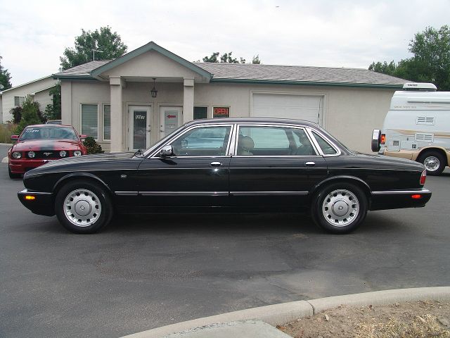 1999 JAGUAR XJ8 Coupe