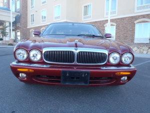 2000 JAGUAR XJ8 SUV