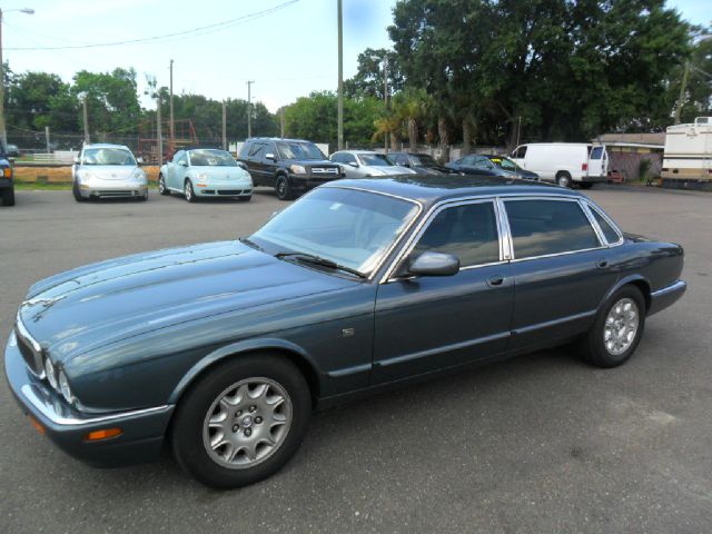 2001 JAGUAR XJ8 5dr Wgn 2.5 TS Sport Auto