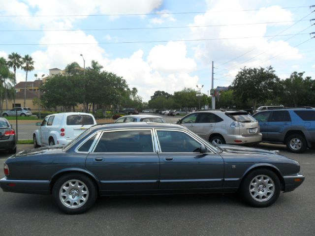 2001 JAGUAR XJ8 5dr Wgn 2.5 TS Sport Auto