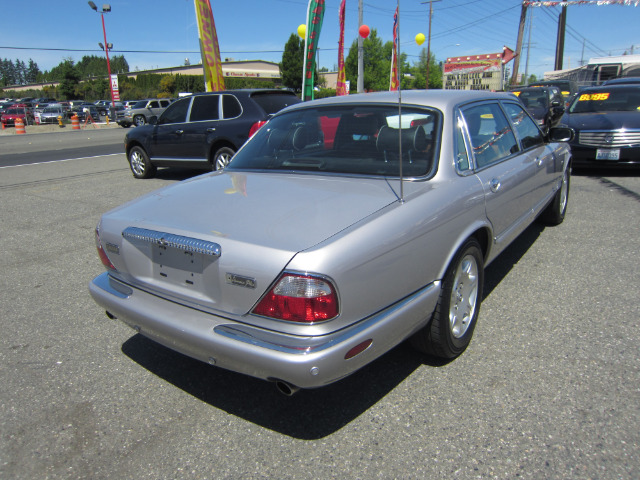 2001 JAGUAR XJ8 Coupe