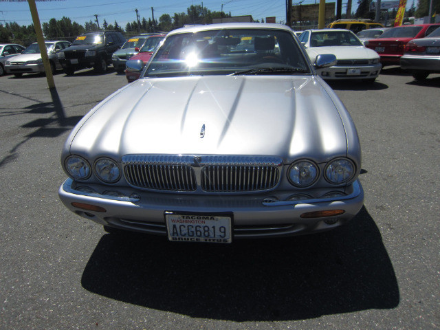 2001 JAGUAR XJ8 Coupe