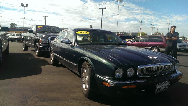 2001 JAGUAR XJ8 Coupe