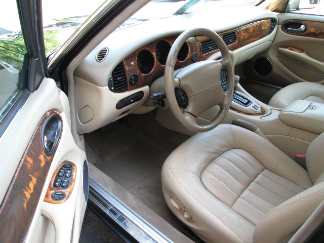 2001 JAGUAR XJ8 3.5