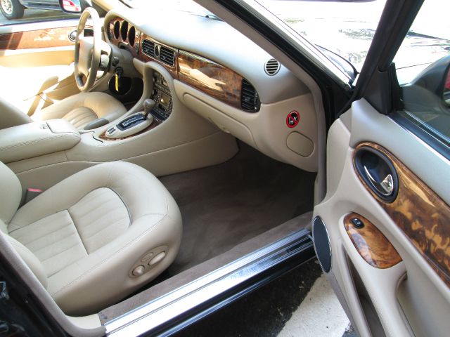 2001 JAGUAR XJ8 3.5