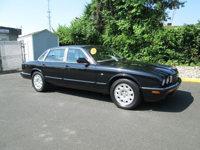 2001 JAGUAR XJ8 3.5