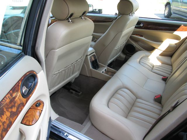 2001 JAGUAR XJ8 3.5