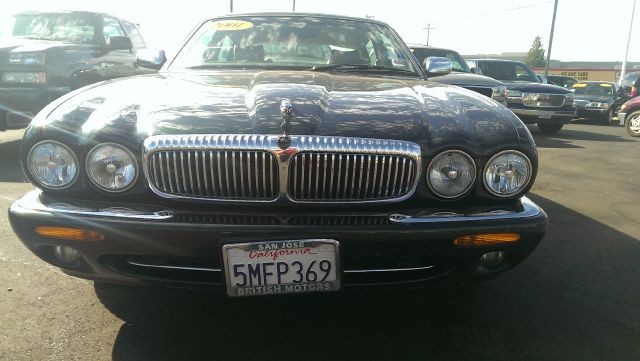 2001 JAGUAR XJ8 Coupe