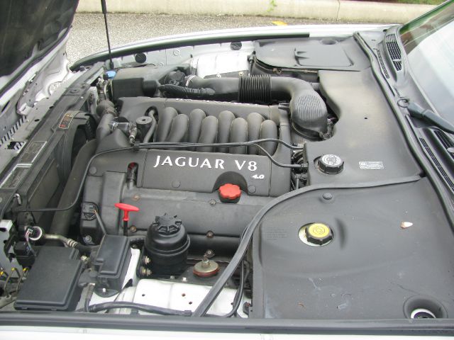 2002 JAGUAR XJ8 Coupe