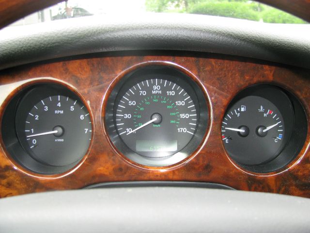 2002 JAGUAR XJ8 Coupe